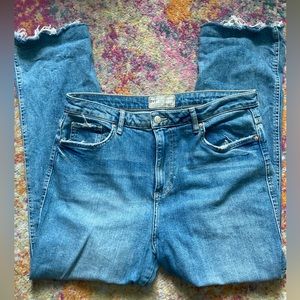 Free People relaxed skinny/straight leg jeans high rise size 31